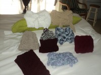 gorros y bufandas hechos a mano